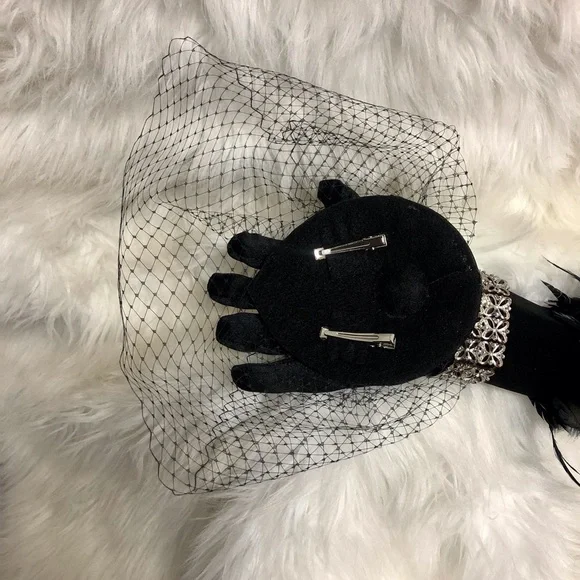 Handcrafted Lady Thing Headpiece Hat Black Satin Glove  display picture 1
